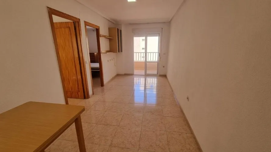 Apartment de 2 chambres à Torrevieja, Spain No. 2921 № 10