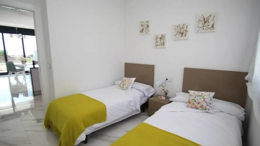 Villa de 3 chambres à San Miguel de Salinas, Spain No. 360 № 6