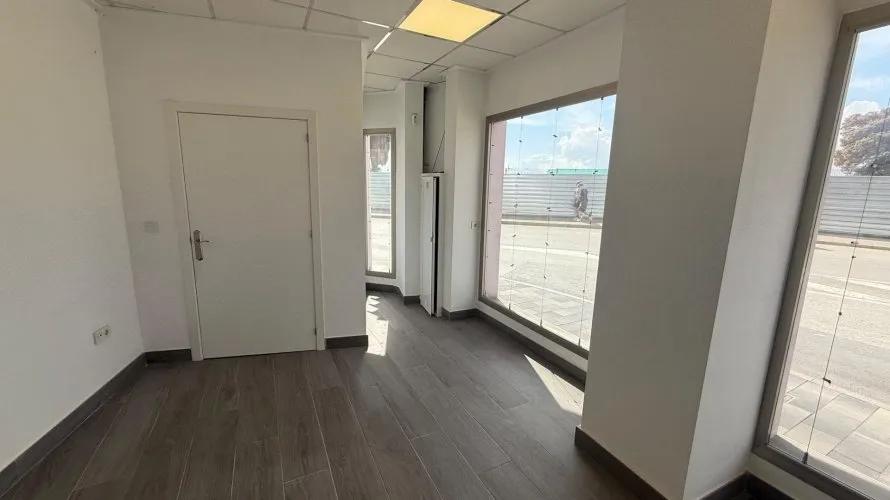 Office de 50m² à Torrevieja, Spain No. 1084 № 9