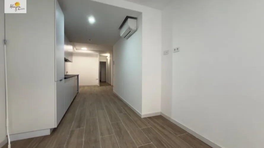 Commercial property de 8 chambres à Alicante, Spain No. 251 № 7