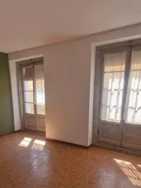 Apartment de 4 chambres à Madrid, Spain No. 1591