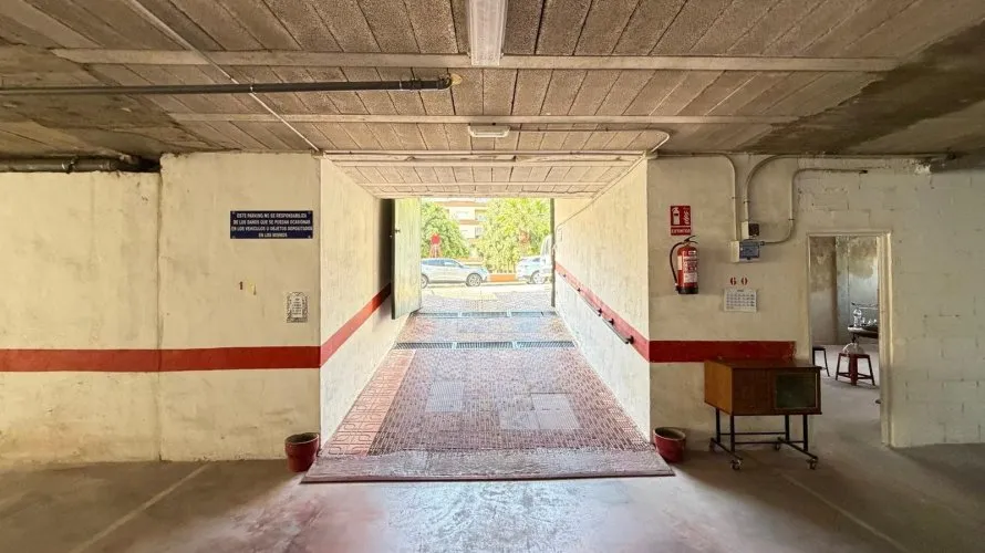 Commercial property de 2800m² à Torrevieja, Spain No. 1429 № 6