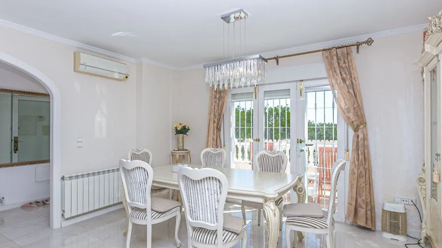 Villa de 185m² à Castilblanco de los Arroyos, Spain No. 1233 № 19