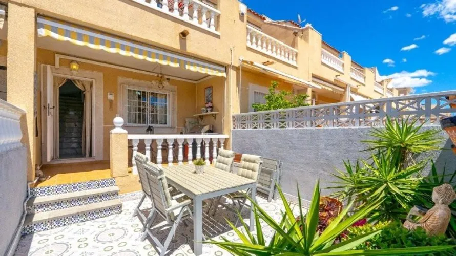 House de 2 chambres à Torrevieja, Spain No. 926 № 28