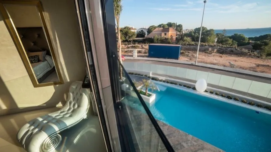 Villa de 157m² à La Zenia, Spain No. 258 № 20