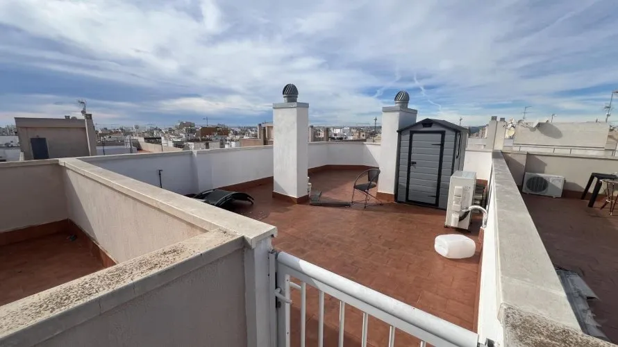 Penthouse de 75m² à Torrevieja, Spain No. 2868 № 1