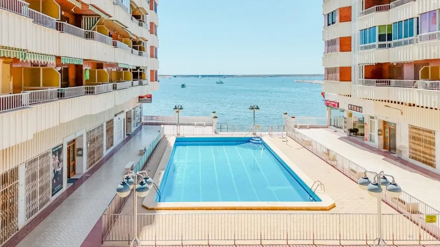 Apartment de 100m² à Torrevieja, Spain No. 1113 № 1