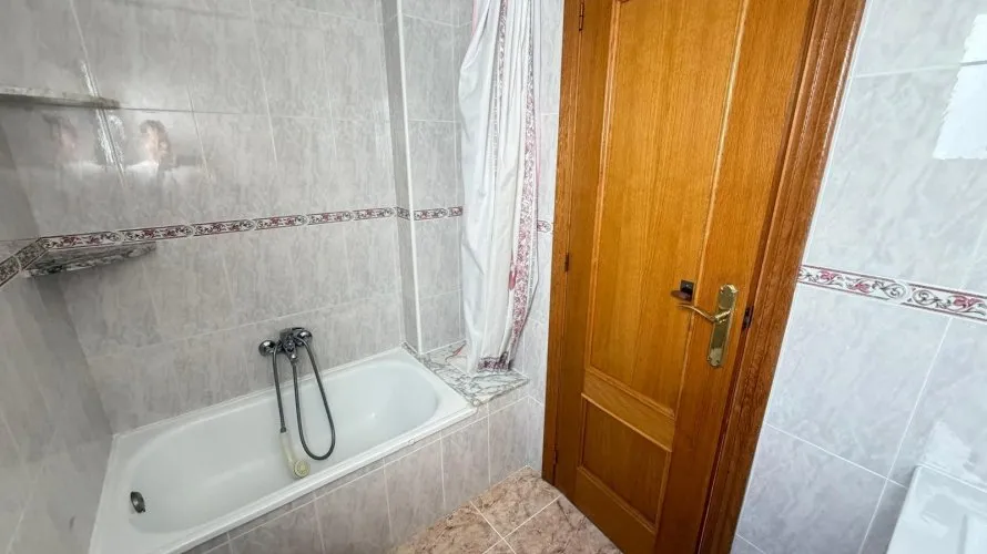 Penthouse de 2 chambres à Torrevieja, Spain No. 2700 № 19