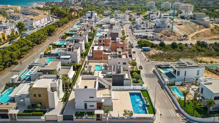 Villa de 3 chambres à Campoamor, Spain No. 642 № 11