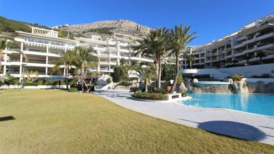 Apartment de 260m² à El Mascarat, Spain No. 970 № 8