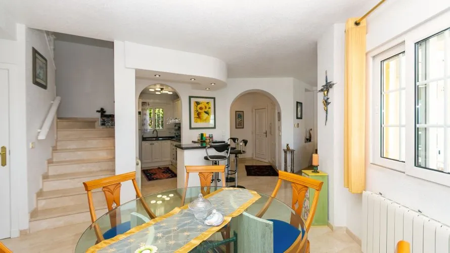 Villa de 194m² à Alicante, Spain No. 1419 № 9