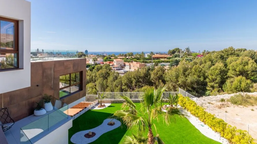 Villa de 4 chambres à Benidorm, Spain No. 475 № 21