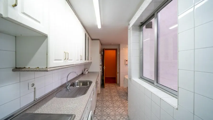 Apartment de 2 chambres à Madrid, Spain No. 1085 № 9