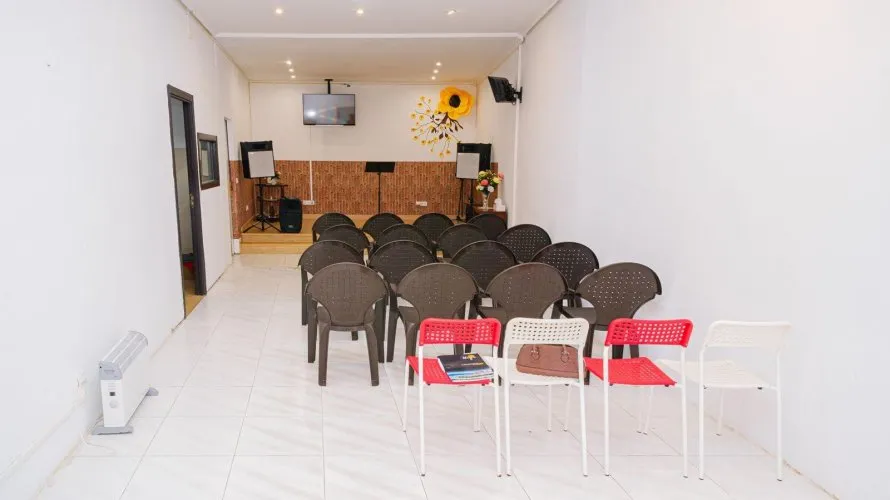 Commercial property de 130m² à Aviles, Spain No. 2738 № 13