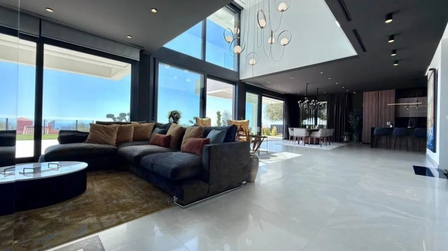 Villa de 890m² à Benidorm, Spain No. 870 № 24