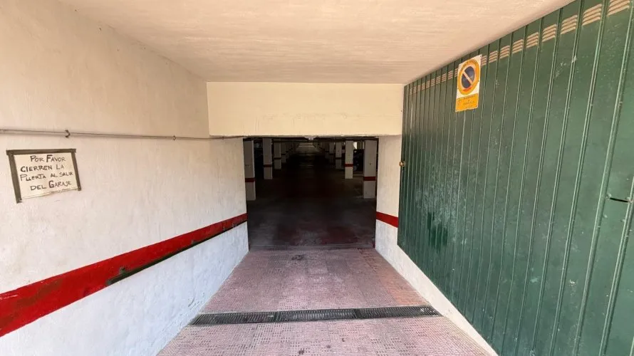 Commercial property de 2800m² à Torrevieja, Spain No. 1429 № 5
