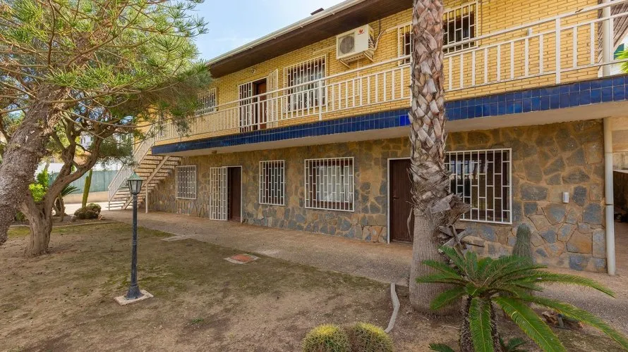 Villa de 5 chambres à Campoamor, Spain No. 1073 № 13