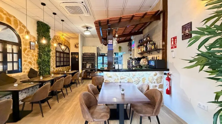 Commercial property de 57m² à Torrevieja, Spain No. 2702 № 21