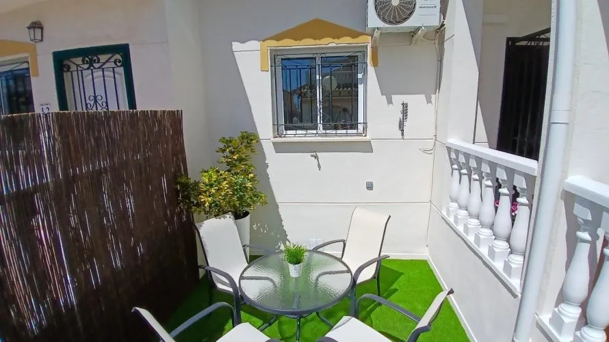 Penthouse de 2 chambres à La Florida, Spain No. 1432