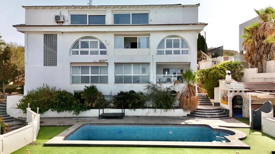 Villa de 7 chambres à Benidorm, Spain No. 1622 № 1