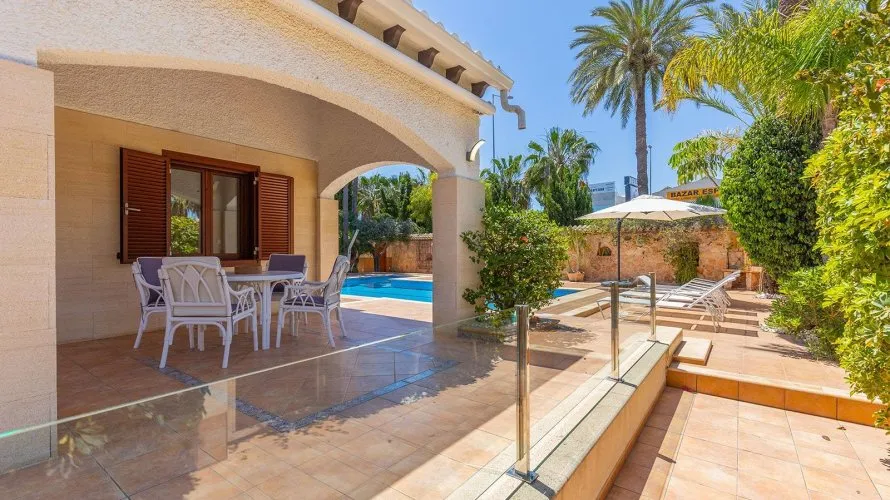 Villa de 4 chambres à Alicante, Spain No. 780 № 25