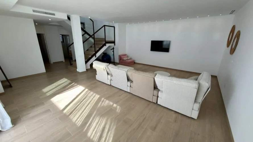 Villa de 5 chambres à Finestrat, Spain No. 1092 № 21