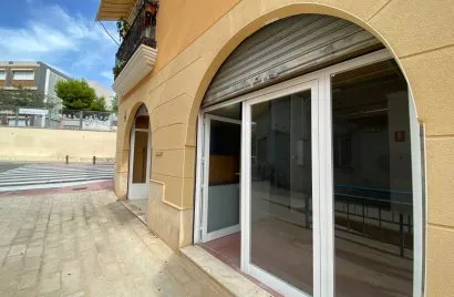 Commercial property de 140m² à Villafranqueza, Spain No. 2704