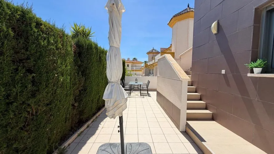 Villa de 4 chambres à Ciudad Quesada, Spain No. 1159 № 9