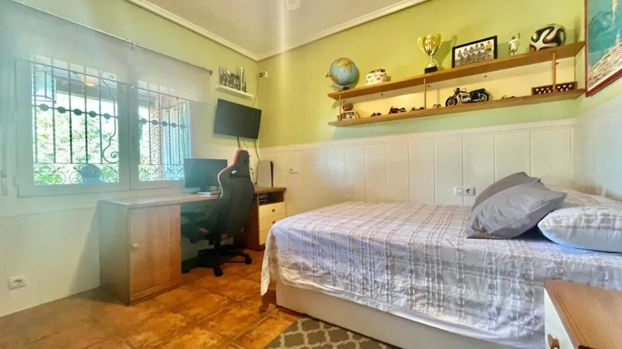 Villa de 3 chambres à Torrevieja, Spain No. 776 № 3