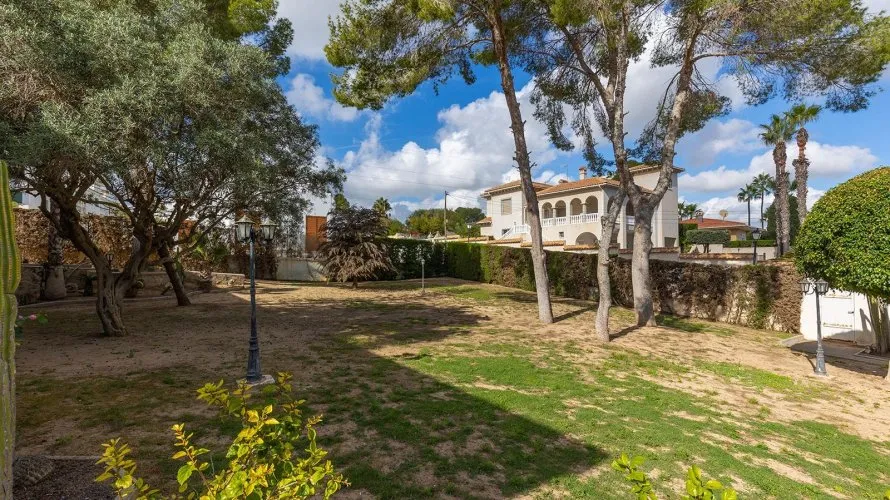 Villa de 5 chambres à Campoamor, Spain No. 1073 № 9