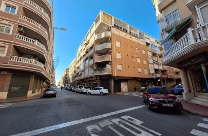Penthouse de 2 chambres à Torrevieja, Spain No. 233