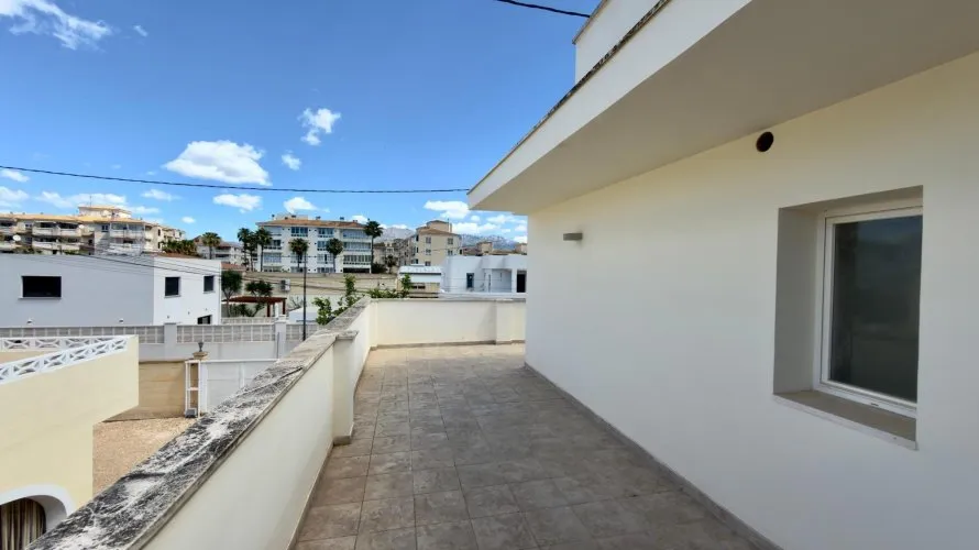 House de 4 chambres à Albir, Spain No. 913 № 7