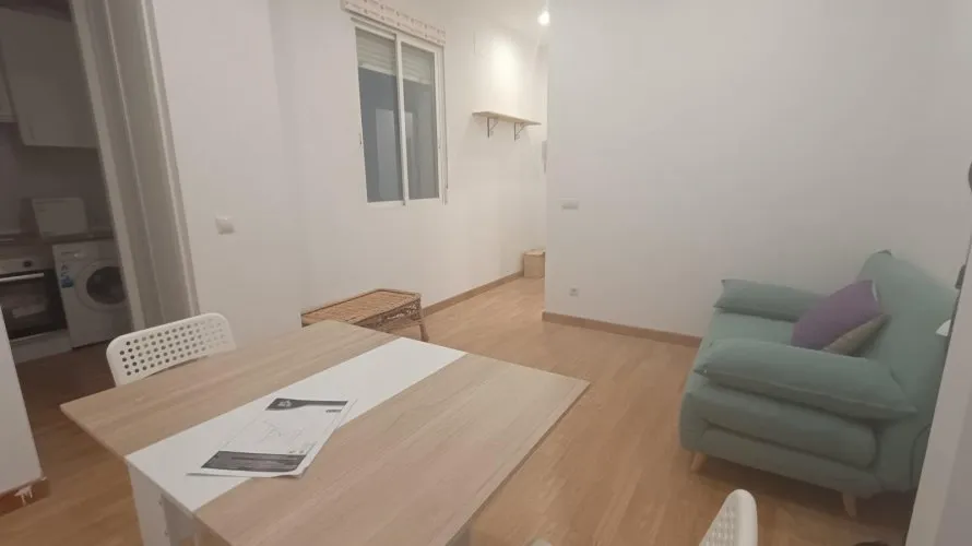 Apartment de 42m² à Madrid, Spain No. 969 № 2