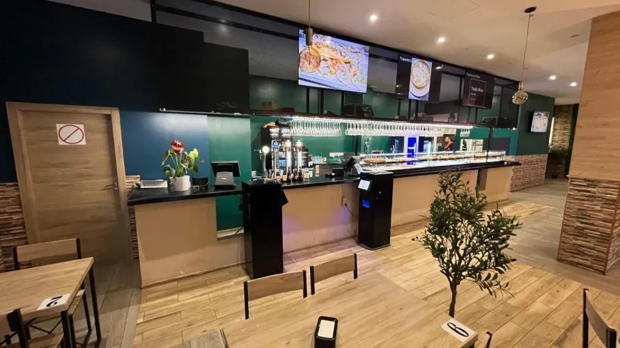 Commercial property de 347m² à Benidorm, Spain No. 536 № 4