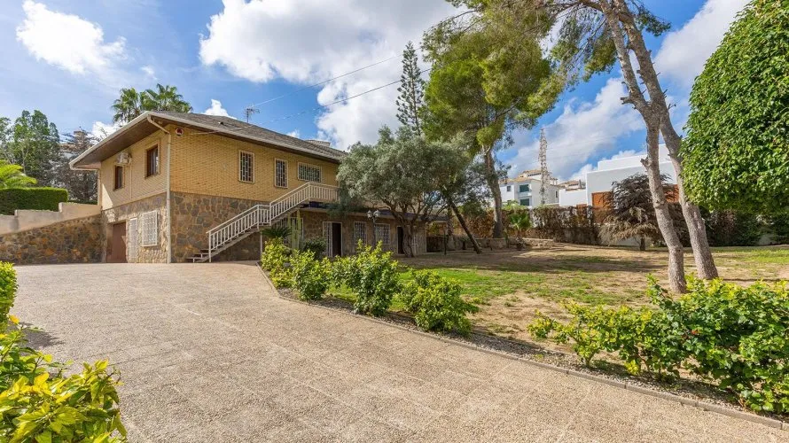 Villa de 5 chambres à Campoamor, Spain No. 1073 № 15