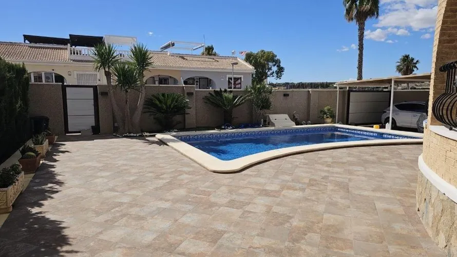 Villa de 3 chambres à Benijofar, Spain No. 247 № 21
