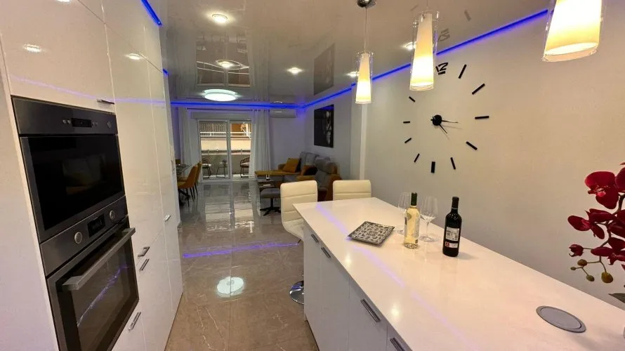 Apartment de 3 chambres à Torrevieja, Spain No. 453 № 7