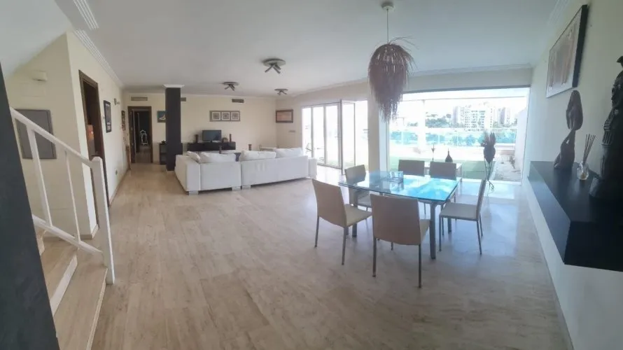 Penthouse de 3 chambres à Alicante, Spain No. 757 № 1
