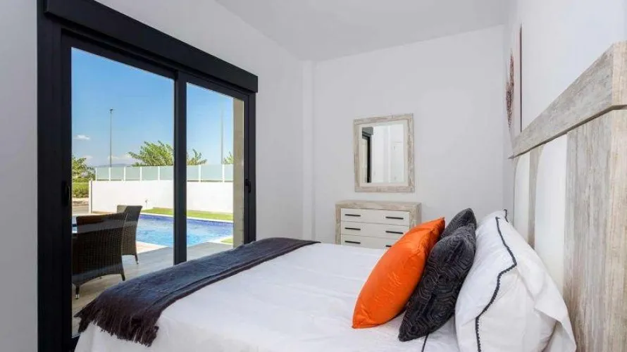 Villa de 3 chambres à Daya Nueva, Spain No. 285 № 8