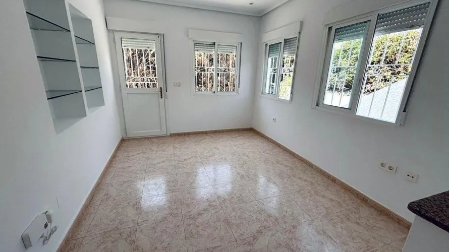 Villa de 3 chambres à Ciudad Quesada, Spain No. 857 № 15
