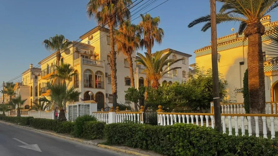 Apartment de 3 chambres à Torrevieja, Spain No. 831 № 19