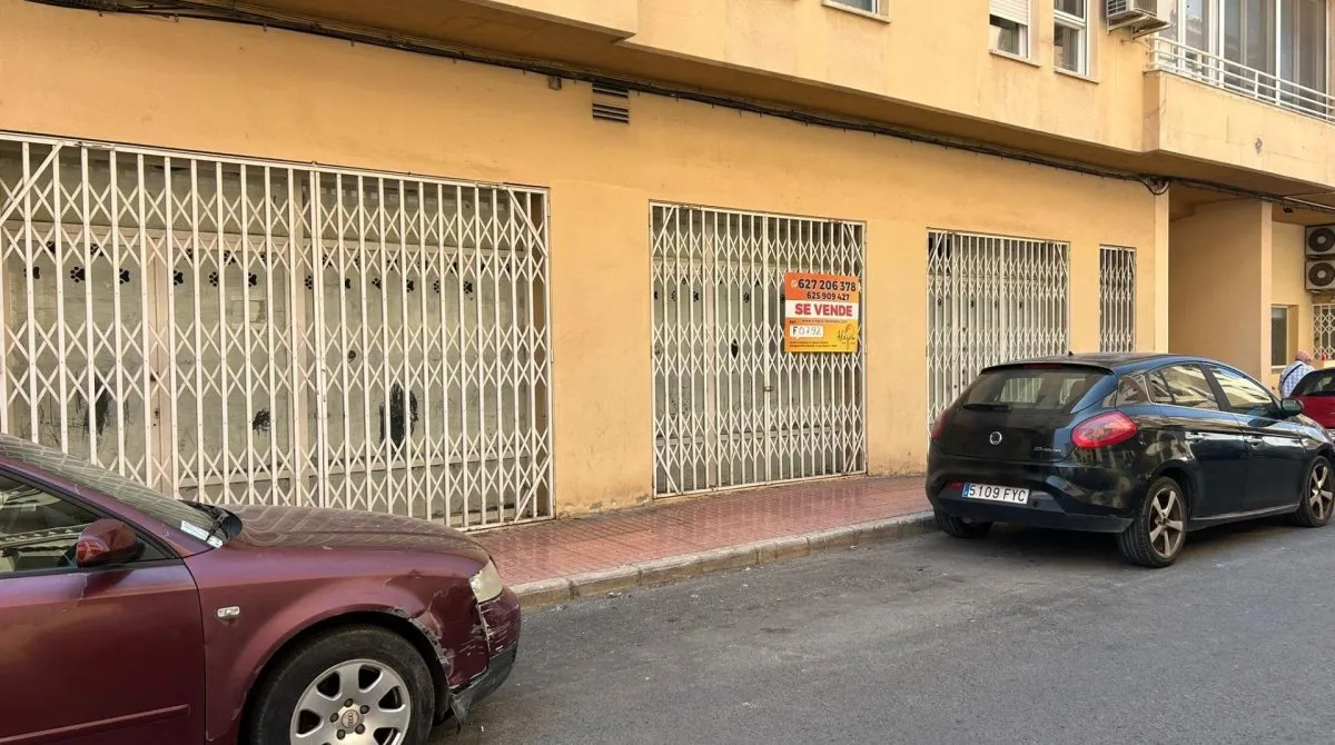 Office de 180m² à L'Alfàs del Pi, Spain No. 619