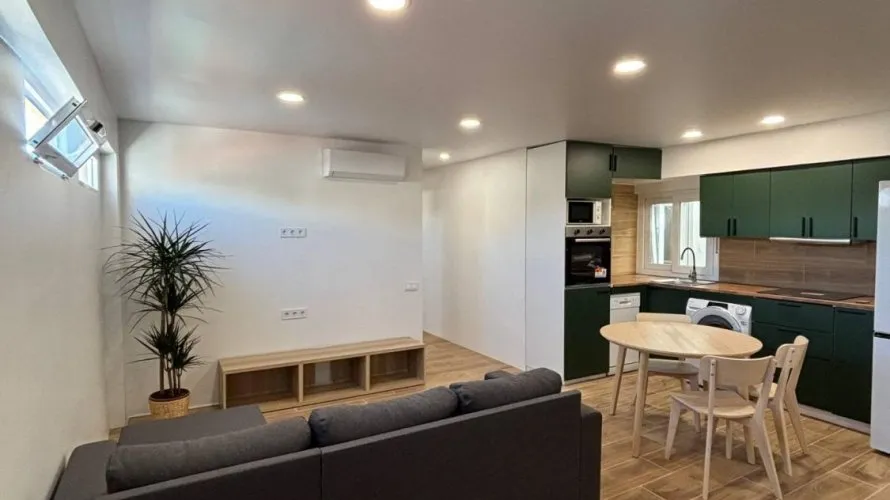 Apartment de 3 chambres à Manises, Spain No. 2891