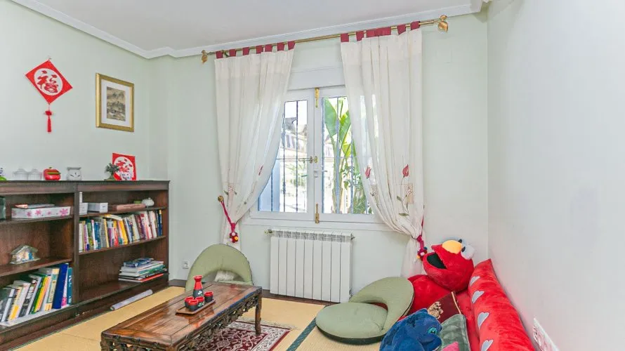 Villa de 185m² à Castilblanco de los Arroyos, Spain No. 1233