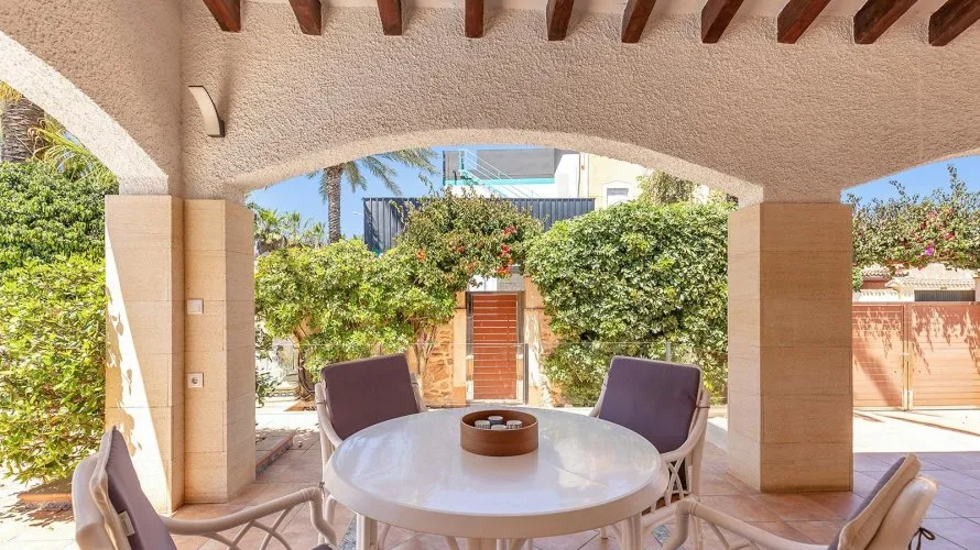 Villa de 4 chambres à Alicante, Spain No. 780 № 27