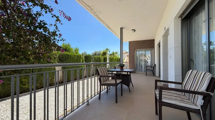 Villa de 4 chambres à Ciudad Quesada, Spain No. 1159 № 20