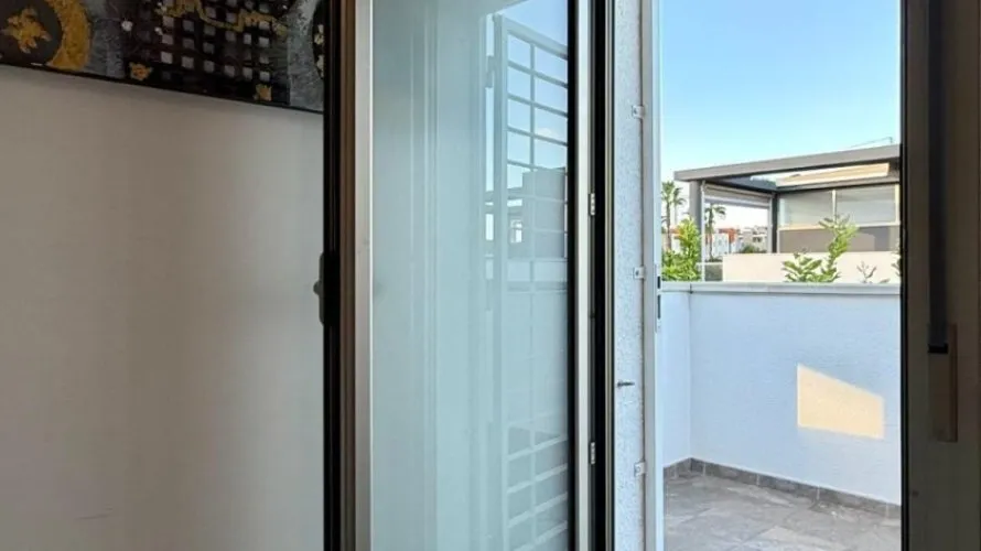 Apartment de 3 chambres à Torrevieja, Spain No. 173 № 18