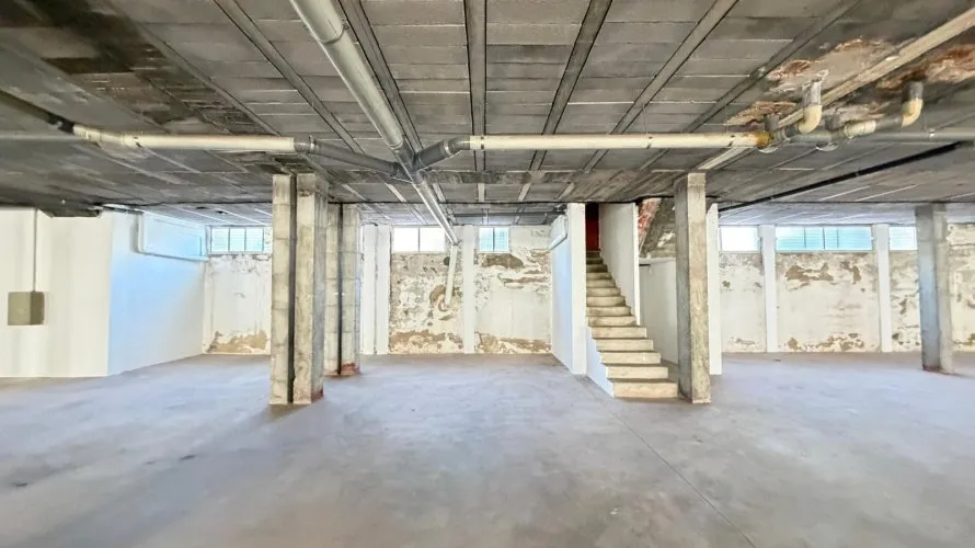 Commercial property de 2800m² à Torrevieja, Spain No. 1429 № 26