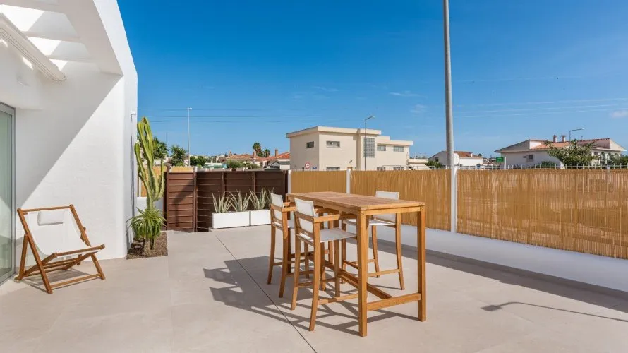 Villa de 3 chambres à Los Alcazares, Spain No. 866 № 25