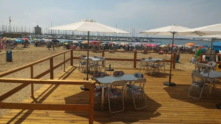 Commercial property de 400m² à Torrevieja, Spain No. 584 № 12